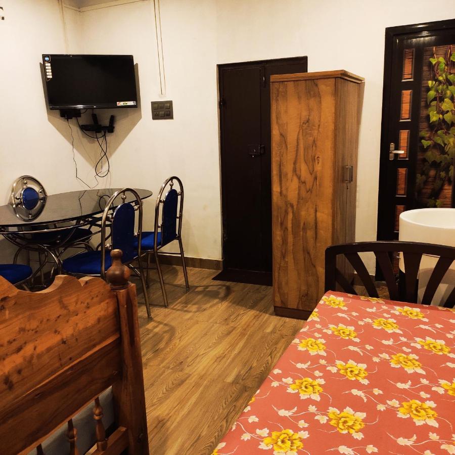 קולאם Munroe Inn Homestay מראה חיצוני תמונה