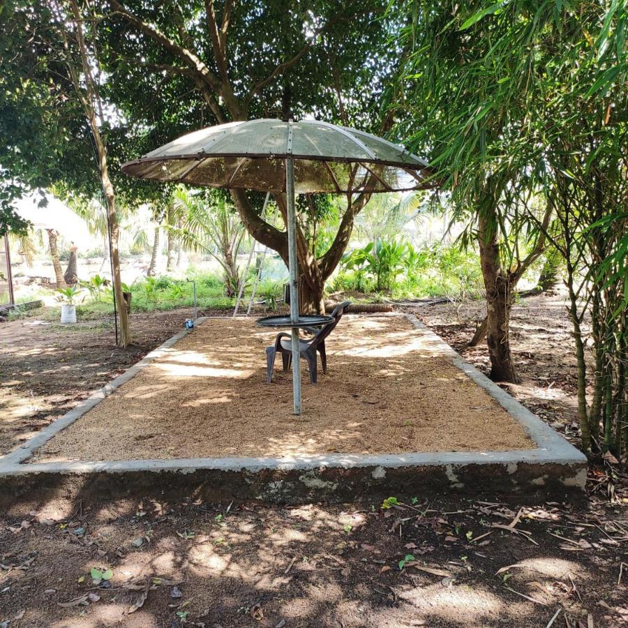 קולאם Munroe Inn Homestay מראה חיצוני תמונה